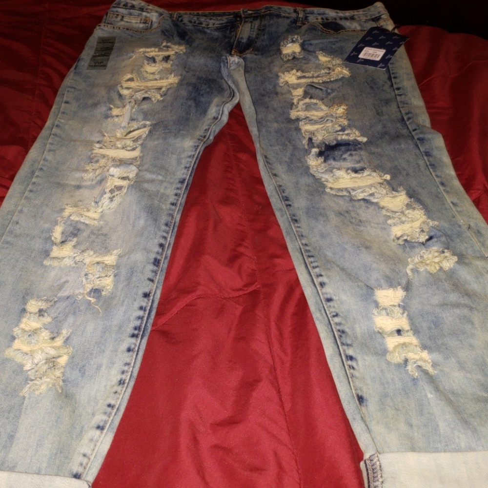 NwTag! Ripped, distressed, boyfriend style jeans